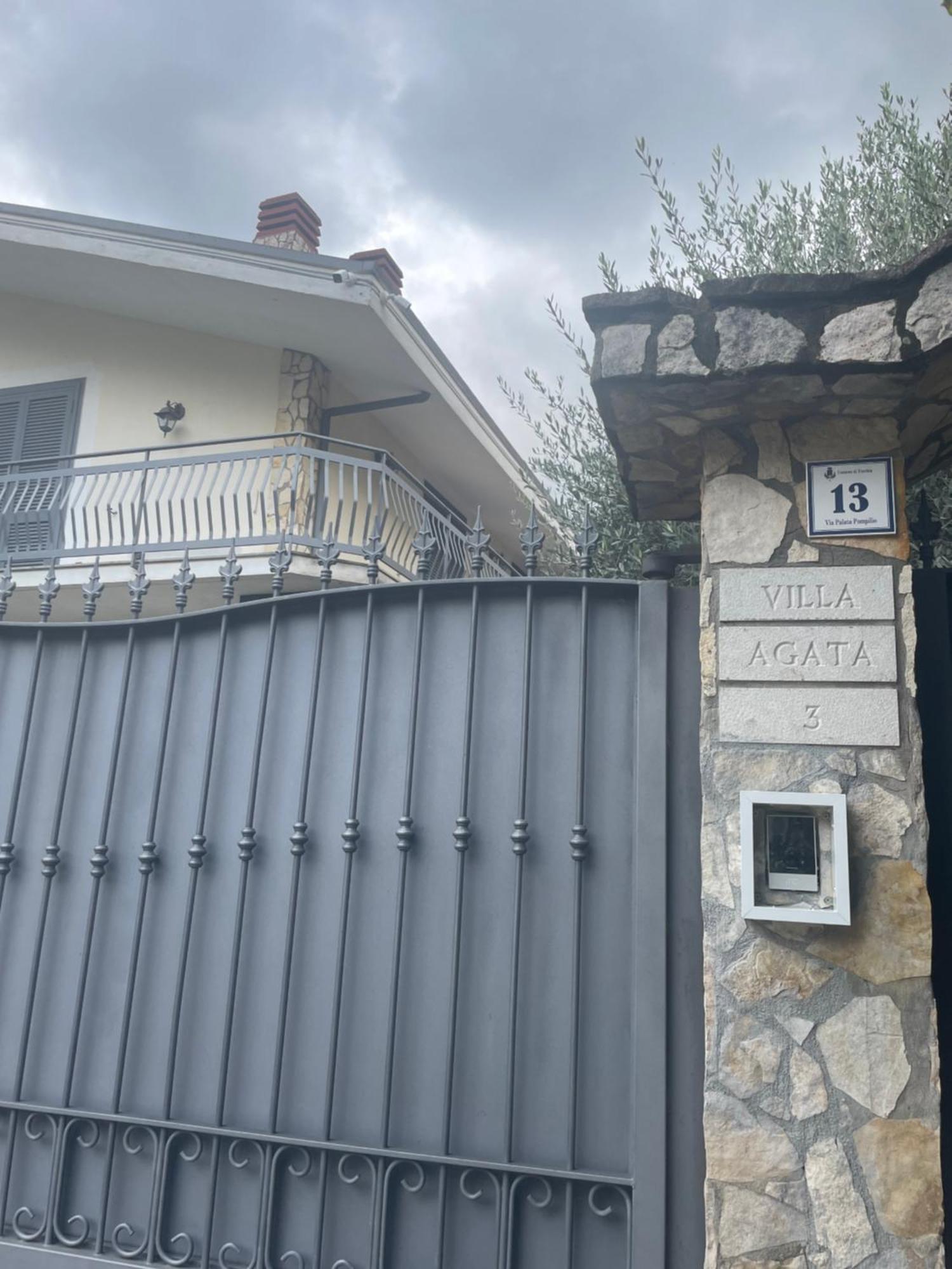 Villa Agata Forchia Екстер'єр фото